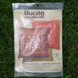 New VTG Bucilla Cherry Blossoms Rust Square 16" Pillow Needlework Kit 3478 USA